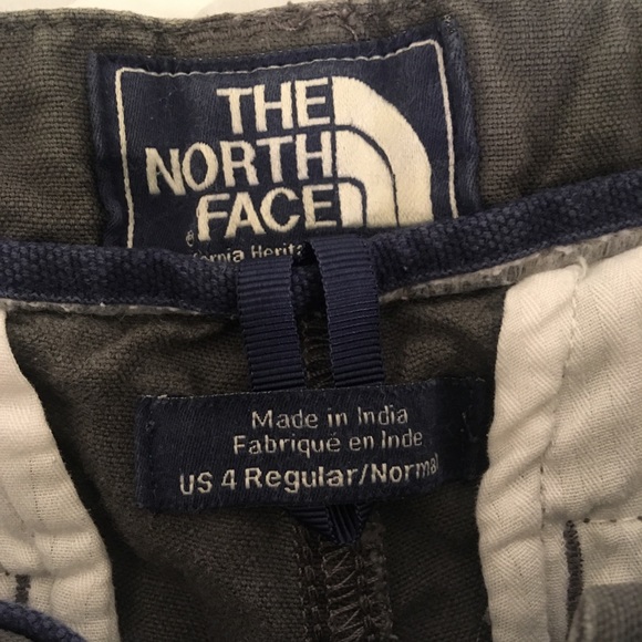 The North Face | Gray Linen Shorts 4 - Picture 3 of 7
